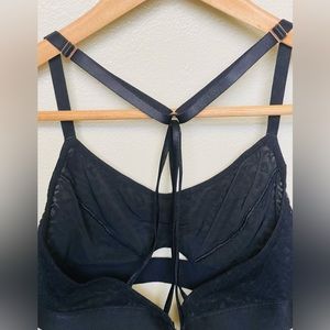Never worn unlined Bralette, Soma, S